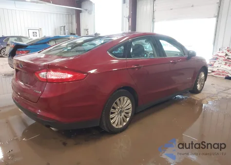 2014 Ford Fusion Hybrid S from USA, damaged, VIN 3FA6P0UU5ER206236